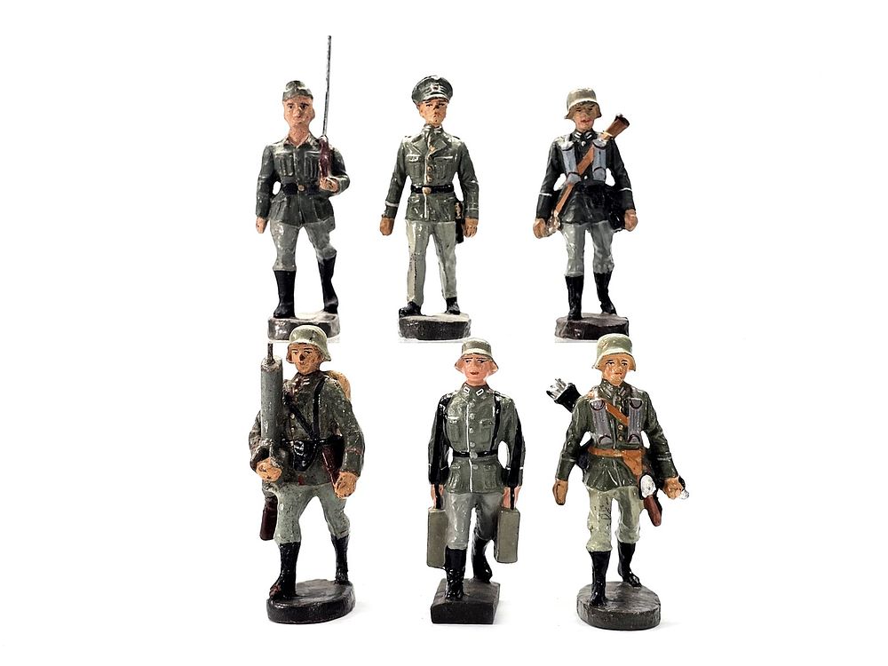 Lot 189: (6) Lineol/Elastolin Wehrmacht Infantry Combat Specialist Figures