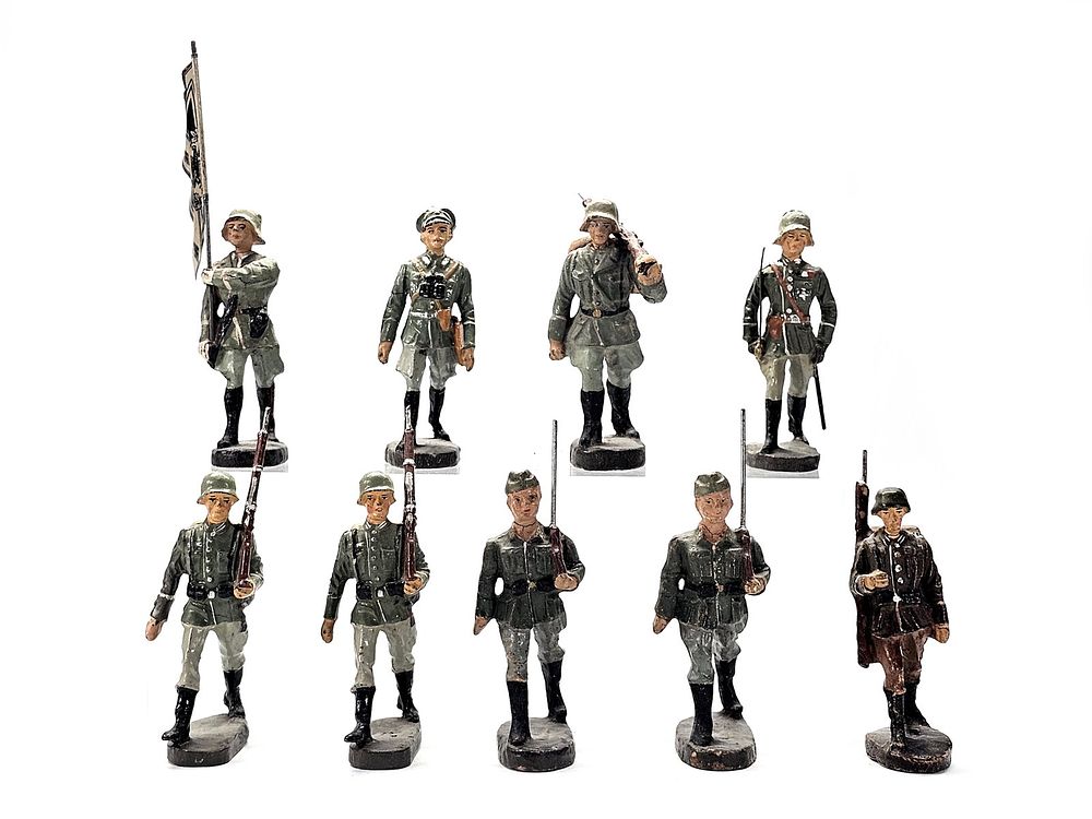 Lot 192: (9) Elastolin/Lineol/Lisanto Marching Infantry Group
