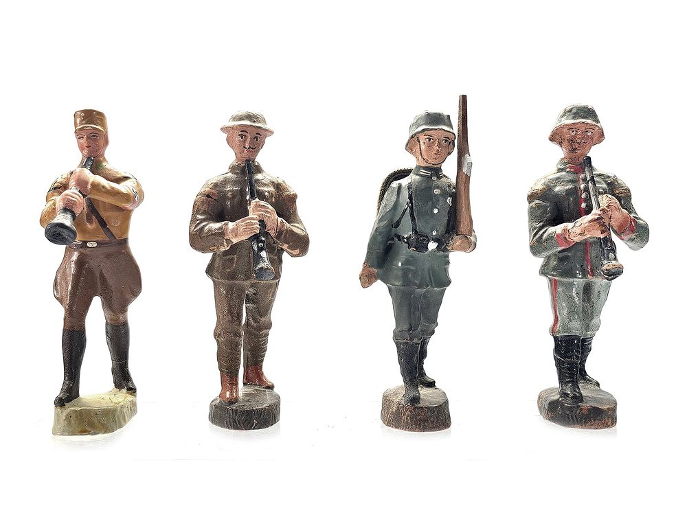 Lot 211: (4) Elastolin Mixed SA & European Infantry Grouping