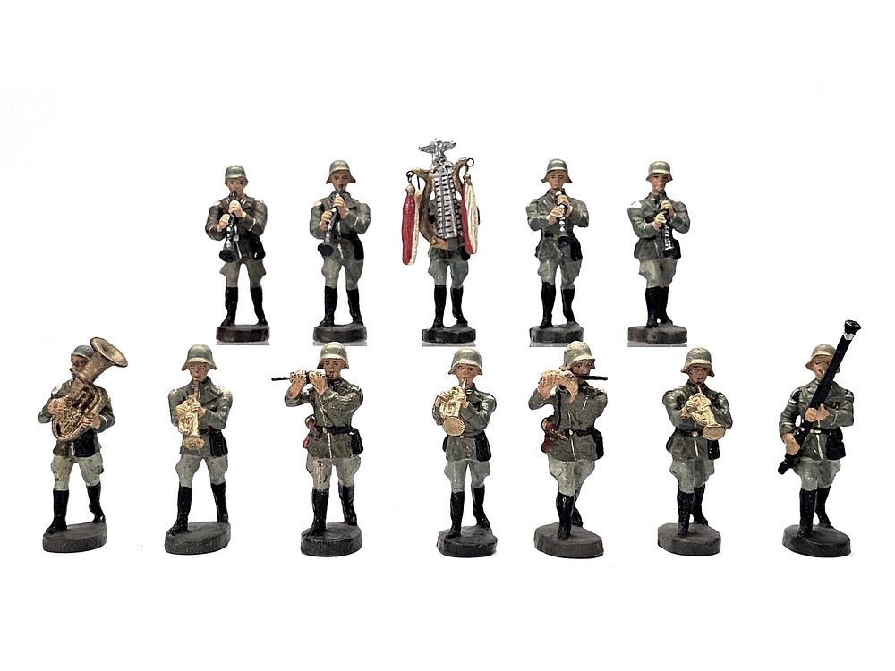 Lot 230: (12) Elastolin German Military Band Figures
