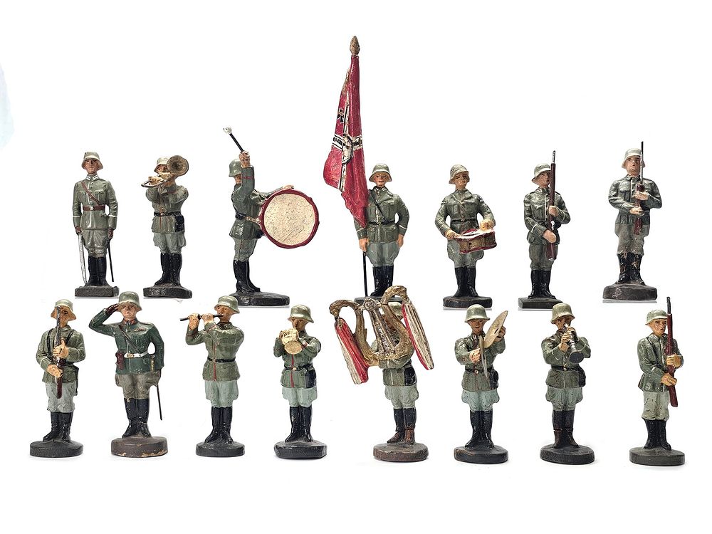 Lot 244: (15) Elastolin/Lineol German Military Band & Guard Troops