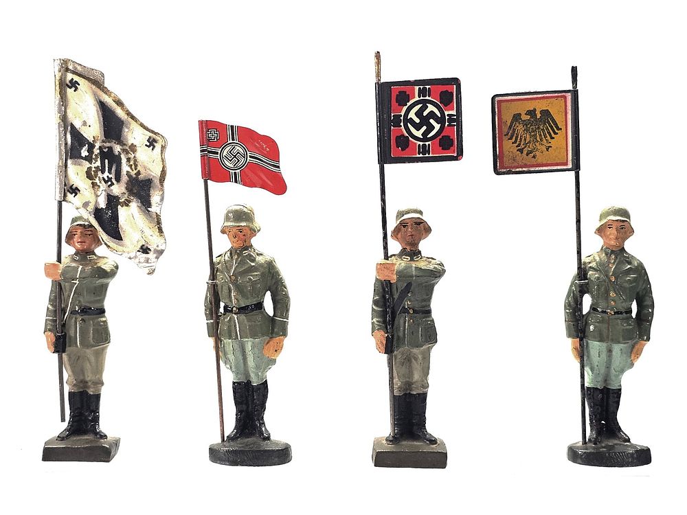 Lot 263: (4) Lineol/Elastolin Wehrmacht Infantry Color Guard