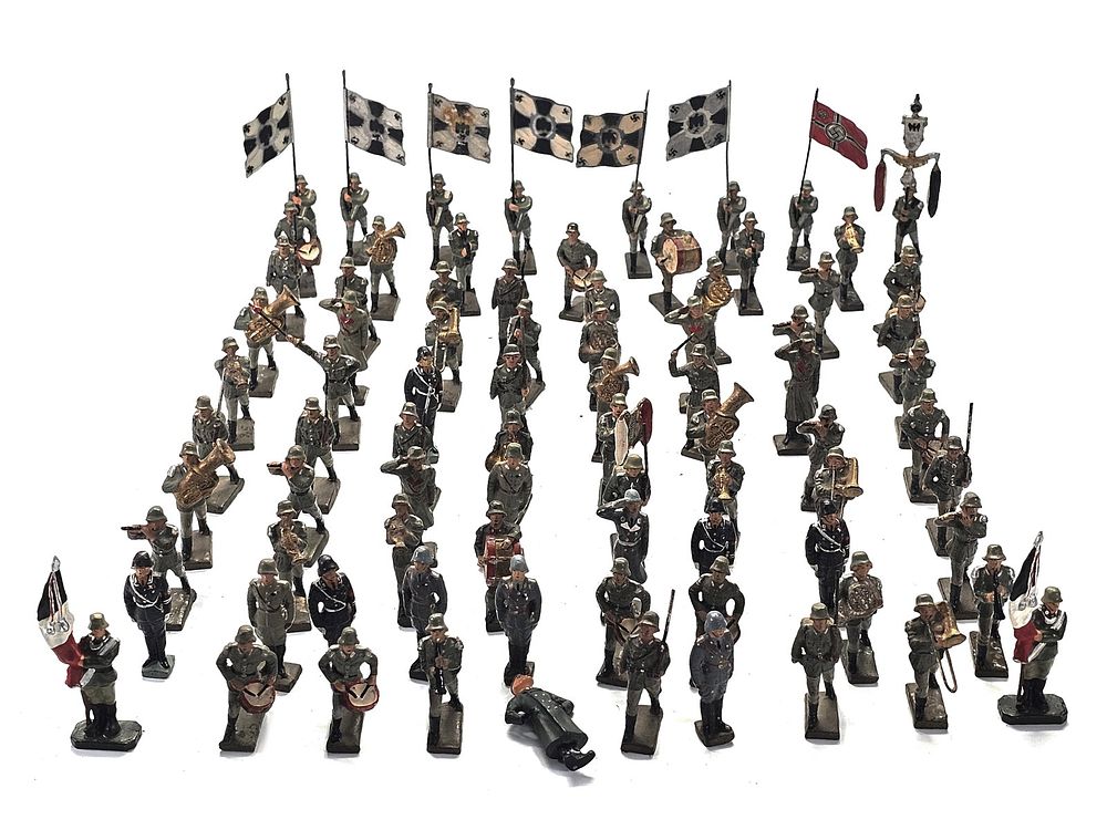 Lot 285: (82) Lineol/Durso Mini German Wehrmacht Marching Band & Political Figures