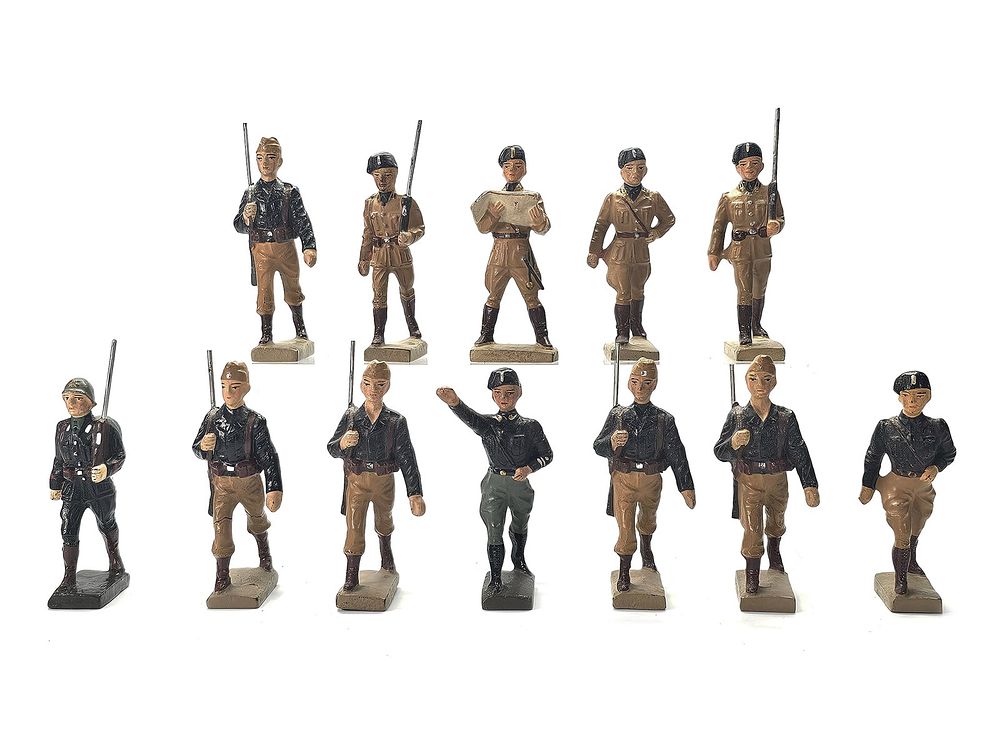 Lot 290: (12) Lineol Italian Blackshirt Militia & German Infantry Figures