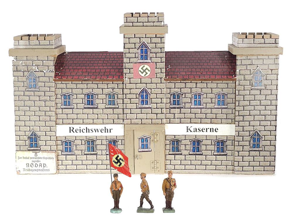 Lot 303: Lineol/Elastolin German Reichswehr Kaserne Barracks & SA Personnel