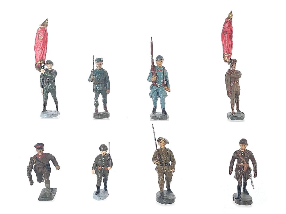 Lot 350: (8) Lineol/Elastolin Soviet Union, French & German Infantry
