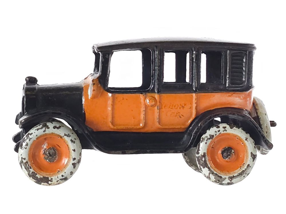 Lot 376: Arcade No. 3 Taxi Cast Iron