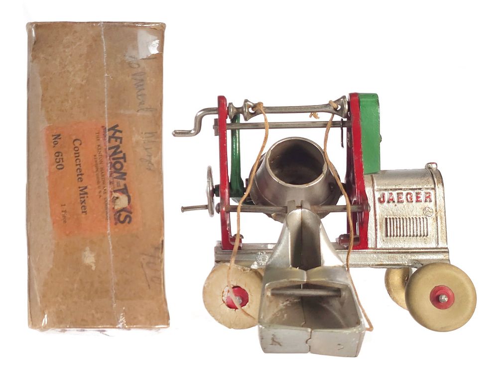 Lot 390: Kenton Jaeger No. 650 Cast Iron with Box