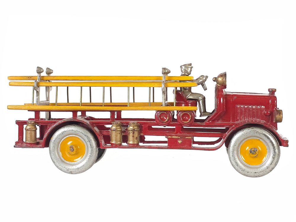 Lot 398: Hubley "Bug Eye" Ladder Truck