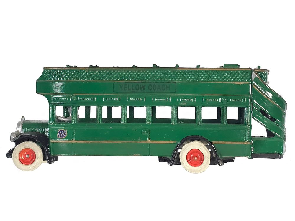 Lot 422: Arcade Toys Restored Green Yellow Coach Cast Iron