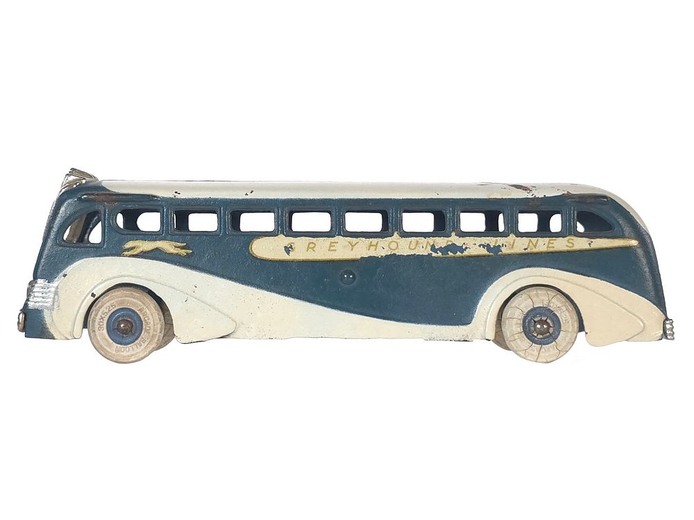 Lot 423: Arcade Greyhound Cast Iron Bus