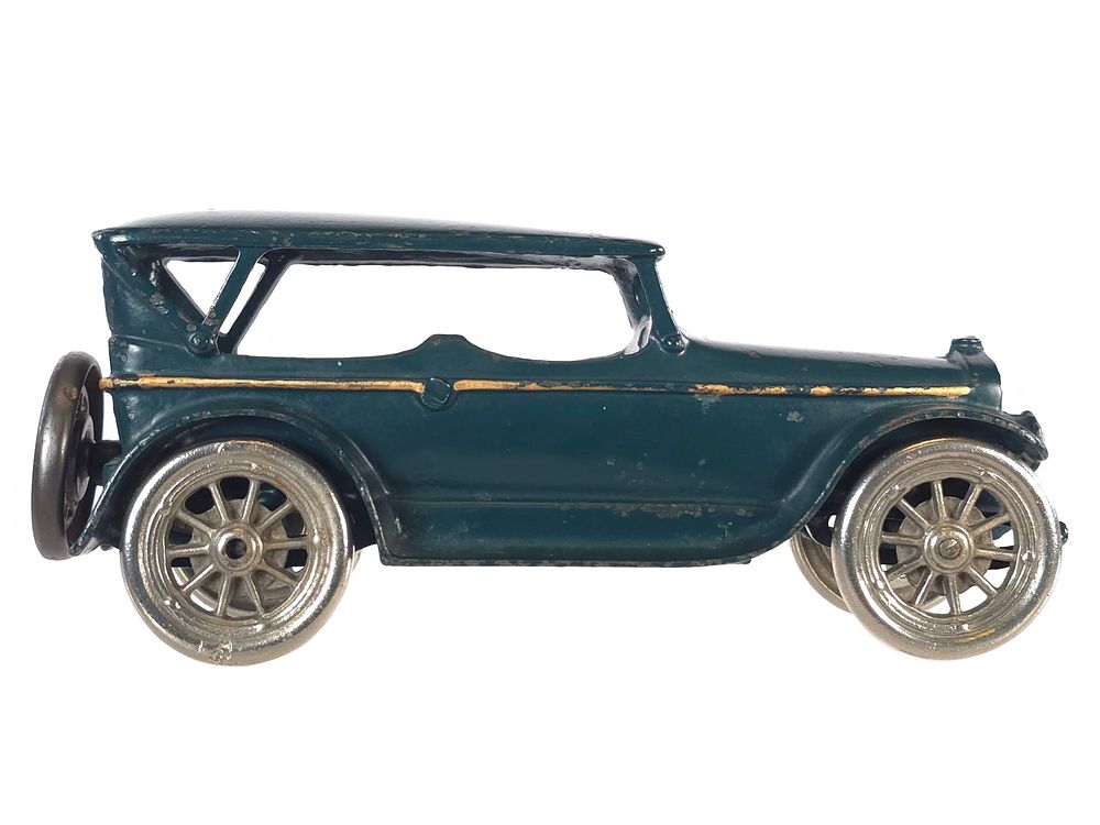 Lot 442: A.C. Williams Cast Iron Lincoln