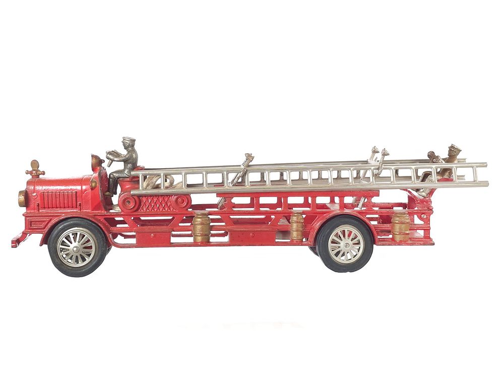 Lot 455: Hubley XL Fire Ladder Truck Cast Iron