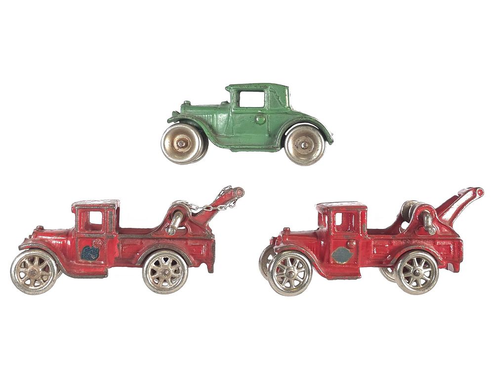 Lot 570: (3) Arcade Cast Iron Car & Tow Trucks