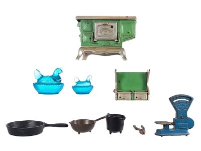 (8) Kenton/Kilgore Assorted Cast Iron Cookware & More. Eight Kenton and Kilgore cast iron pieces 