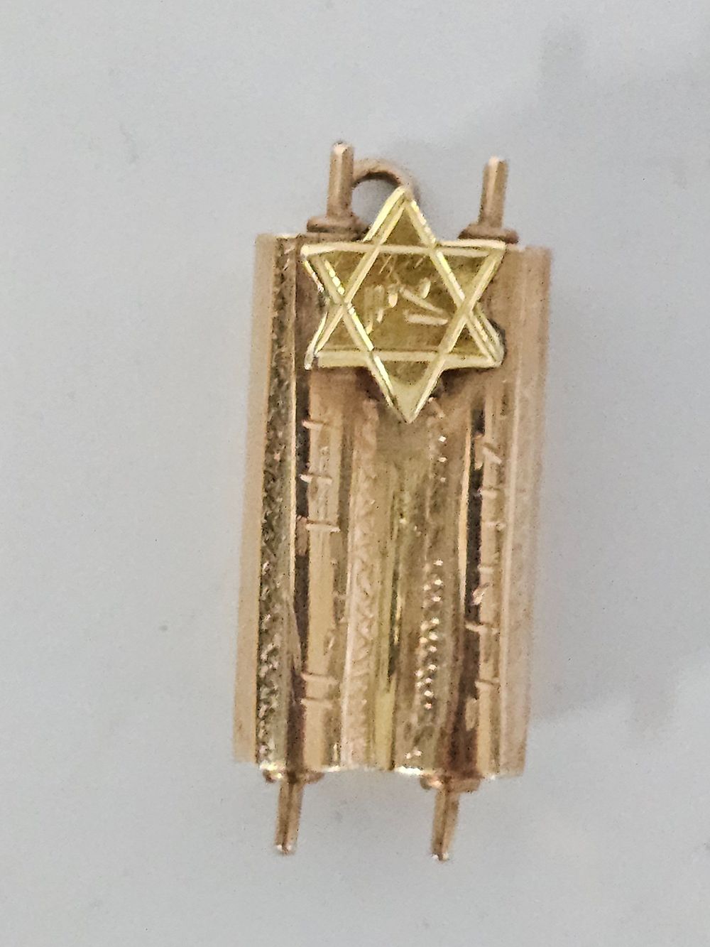 מסורת | מכירה  104 | מטבעות וכלי כסף.זהב .אומנות כל הפריטים מתחילים ב 10 דולר העמלות בחלק זה 15%