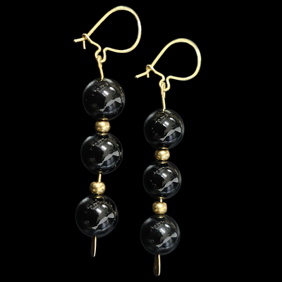 זוג עגילי גרנטים מזהב 14 קראט משקל העגילים 4.7 גרם אורך העגילים 5 ס"מ