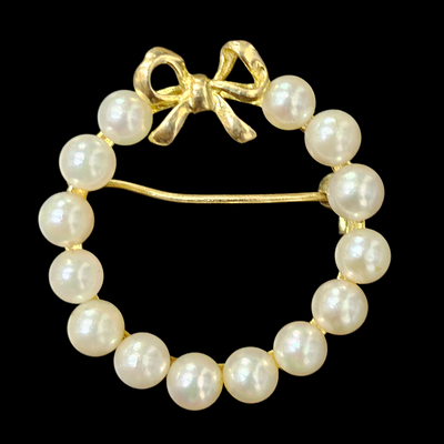 סיכה מזהב 14 קראט משובצת פנינים משקל הסיכה 2.86 גרם קוטר הסיכה 2 ס"מ