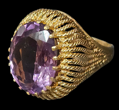 טבעת וינטז' מזהב 14 קראט משובצת אמטיס משקל הטבעת 13.75 גרם מידת הטבעת 9.5