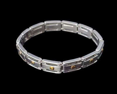 צמיד עשויי סטנליס עם נגיעות זהב 14 קראט , אורך הצמיד 16 ס"מ