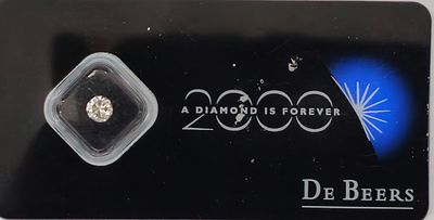 יהלום שניתן כ שי ללקוחות החברה בשנת 2000 מחברת דה-בירס סגור בקפסולה הרמטי, 0.30 קראט