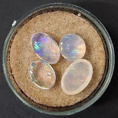 אבן טבעית לשיבוץ במשקל 4.9 קראט