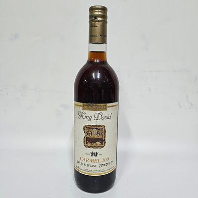 יין כרמל 100 - יקבי כרמל מזרחי. 
יין אדום מתוק. 
750 מ"ל, 12.5 אחוז אלכוהול. 
