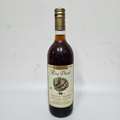 יין שטו ראשון - יקבי כרמל מזרחי. 
יין אדום מתוק. 
750 מ"ל, 13 אחוז אלכוהול. 
