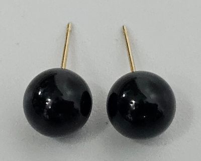 זוג עגילים מזהב 14 קראט משובצים כדורי אוניקס , פריט זה הגיע מחו"ל,