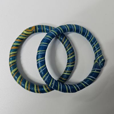 זוג צמידים איסלמיים? מזכוכית בגוונים כחול צהוב קוטר הצמידים 18 ס"מ ,