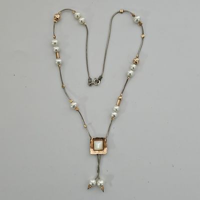 שרשרת משולבת מזהב 14 קראט וכסף 925 ופנינים משקל 11.8 גרם אורך השרשרת 42 ס"מ