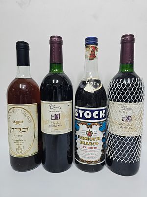 לוט 4 בקבוקי יין