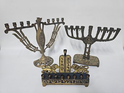 אוסף חנוכיות נחושת אחת מיוחדת צבא הגנה לישראל גובה הגדולות 20 ס"מ