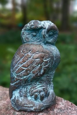 Позин Александр. Сова. 1995 г. Бронза, 10х6,5х6 см. Работа в хорошем состоянии, за авторской 
