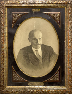 Хромолитография на жести &laquo;В.И.Ленин&raquo;. Председатель Совета Народных Комиссаров В.И. Ульянов 