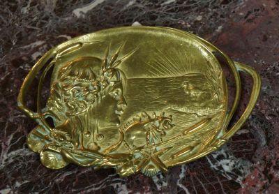 Визитница. Золоченая бронза конец 19 - начало 20 века. 12х18х1,5 см. Состояние отличное. На 