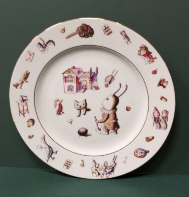 Тарасюк Иван. Алиса в стране чудес. 2000-е гг., декоративная тарелка, фарфор, позолота 