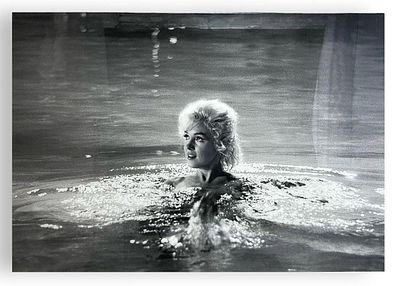 ** Lawrence Schiller b.1936 (American) Marylin Monroe, 1962 gelatin silver print 106x147 cm 