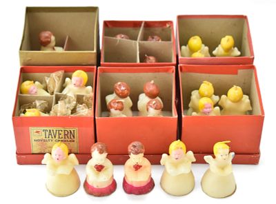 VINTAGE CHRISTMAS TAVERN CANDLES: ANGELS & CHOIR SINGERS . This lot includes six vintage 