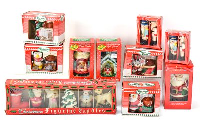 VINTAGE CHRISTMAS CANDLES IN ORIGINAL BOXES: JASCO, PQI, HARTIN INTERNATIONAL, & MORE. This lot 