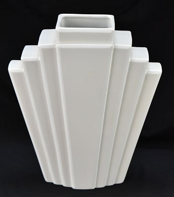 ART DECO-STYLE VASE. An Art Deco-style white pottery vase, measuring 12.25" H x 11" W x 4.25" D.