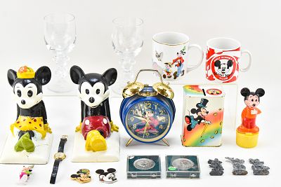 ASSORTED EARLY–LATE 20TH CENTURY DISNEY COLLECTIBLES. An assortment of early–late 20th century 