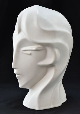 LINDSEY BALKWEILL (ATTR.) MODERNIST & ART DECO-STYLE BUST. A modernist and art deco-style 