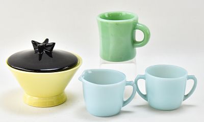 ASSORTED FIRE KING OVENWARE & TRENTON POTTERY. This lot includes one Fire King ovenware glass 