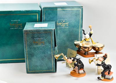 WALT DISNEY CLASSICS COLLECTION SYMPHONY HOUR SERIES FIGURINES. Includes Walt Disney Classics 