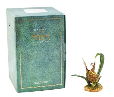 WALT DISNEY CLASSICS COLLECTION BAMBI SERIES "LITTLE APRIL SHOWER" FIGURINE. Walt Disney 