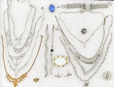 COLLECTION OF VINTAGE RHINESTONE JEWELRY. A collection of vintage rhinestone necklaces 