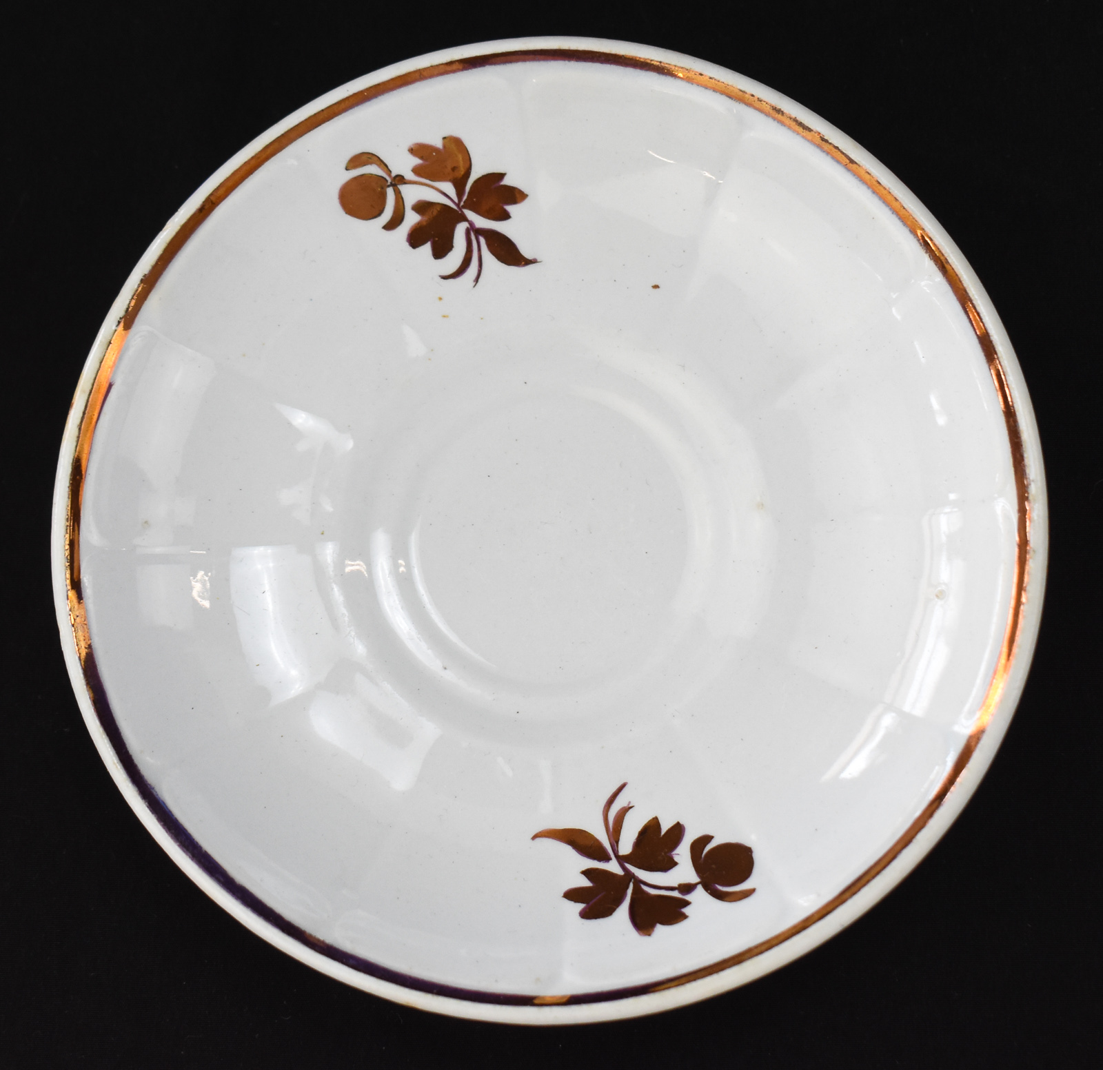 CASA FOR CHILDREN CHARITY LOT: THREE-PIECE SET 19TH CENTURY IRONSTONE "TEA LEAF"