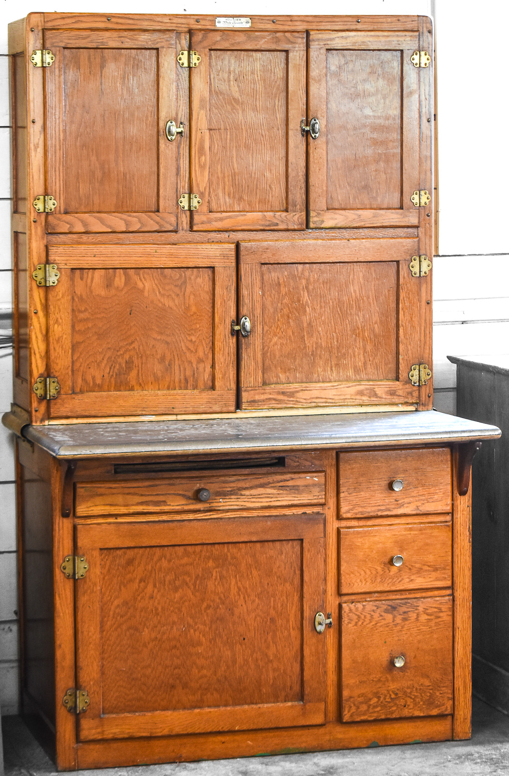 THE HOOSIER MANUFACTURING COMPANY "WHITE BEAUTY" CABINET