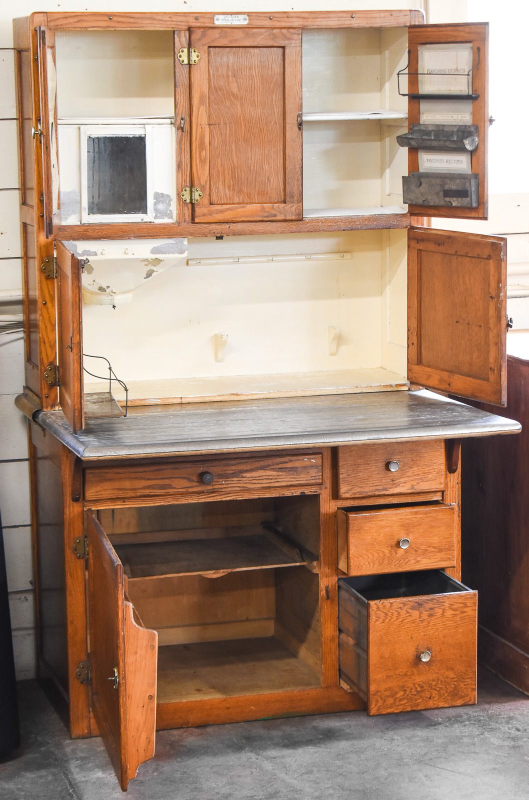 THE HOOSIER MANUFACTURING COMPANY "WHITE BEAUTY" CABINET